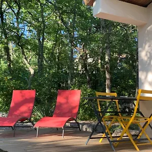 https://le-mazet-studio-climatise-avec-spa.hotels-rhonealpes.com